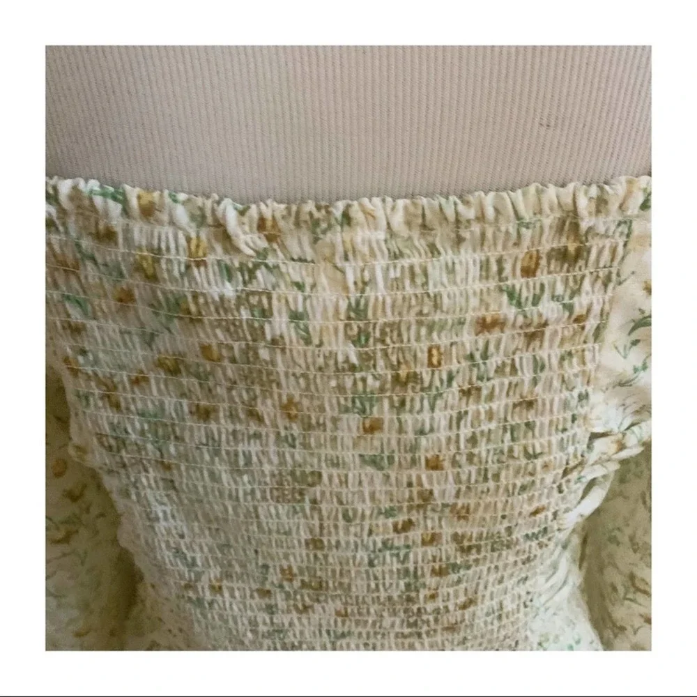 H&M Cottage Core Ruched Cropped Blouse Tie Front Cream & Yellow Size Medium - Picture 12 of 15